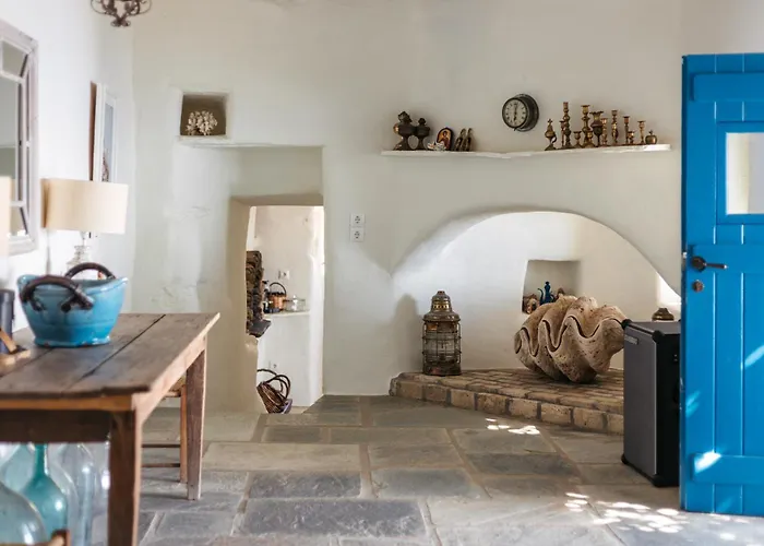 Nyaraló Amoni Andros Ajía Eleúsza