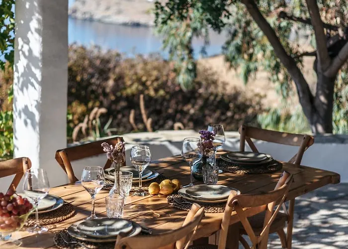 Amoni Andros Ajía Eleúsza